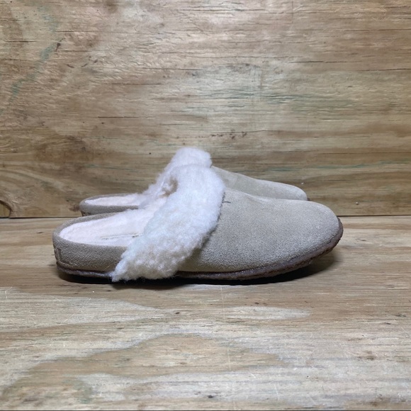 Sorel Other - Sorel Slippers, Youth Size 3, Beige